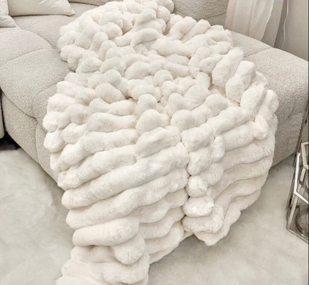 Velvet Blanket By Nouvore